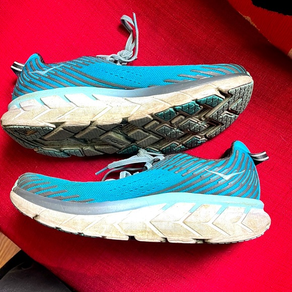 Hoka One One Clifton 5, Size 8 - Picture 4 of 6
